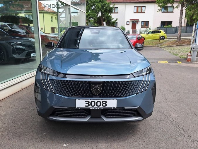 Peugeot 3008, Peugeot 3008 GT Hybrid 145 e-DCS6, barva modrá