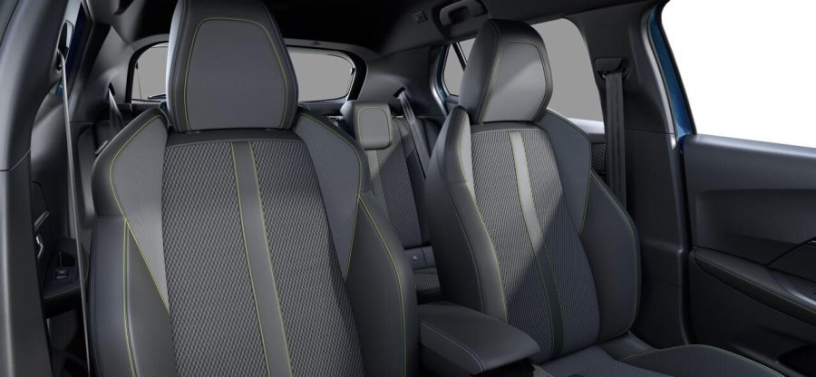 Peugeot 2008, Peugeot 2008 GT Hybrid 145 e-DCS6, barva modrá