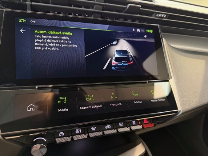 Peugeot 308, Peugeot 308 SW GT Hybrid 145 e-DCS6, barva červená