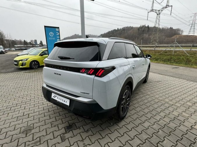 Peugeot 5008, Peugeot 5008 5008 ALLURE Hybrid 136 e-DCS6, barva bílá