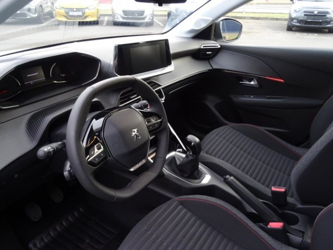 Peugeot 208, ACTIVE PACK PureTech 75 MAN6, barva bílá