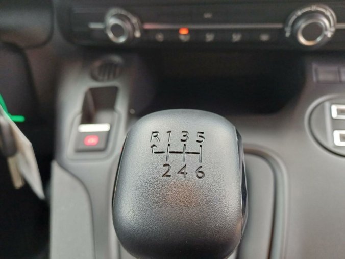 Peugeot Rifter, Peugeot Rifter ALLURE 1.5 BlueHDi 130k, barva bílá
