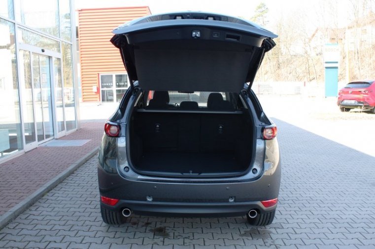 Mazda CX-5, SKYACTIV-G, barva šedá