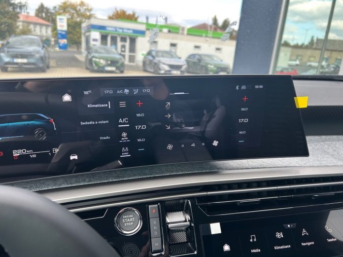 Peugeot 5008, Peugeot 5008 ALLURE Hybrid 145 e-DCS6, barva šedá