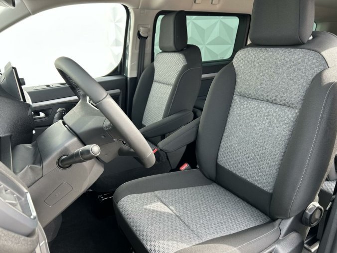 Peugeot Traveller, Peugeot Traveller Active Long 2.0 BlueHDi 180, barva zelená