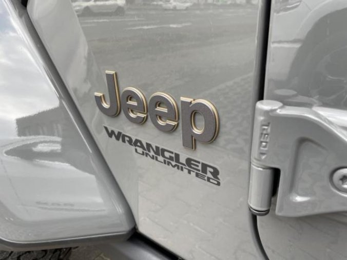 Jeep Wrangler, Unlimited Rubicon 392, barva šedá