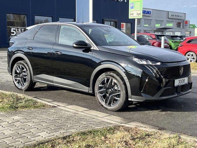 Peugeot 3008, Peugeot 3008 ALLURE Hybrid 145 e-DCS6, barva černá