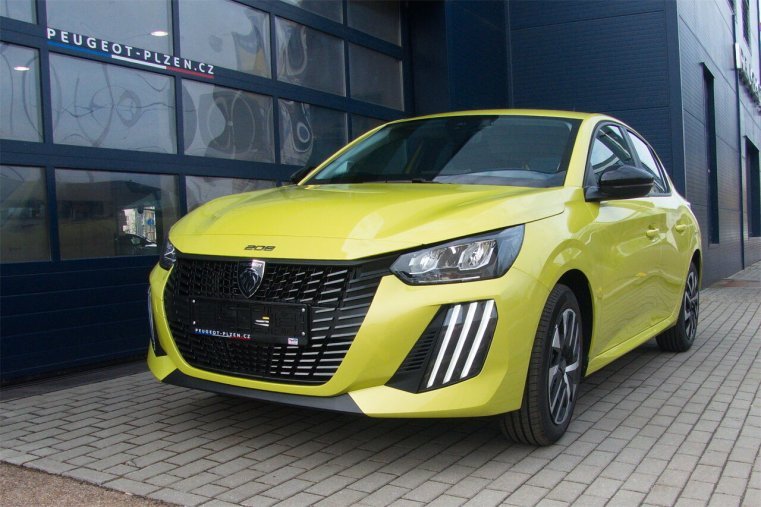 Peugeot 208, Peugeot 208 Active PureTech 75, barva žlutá