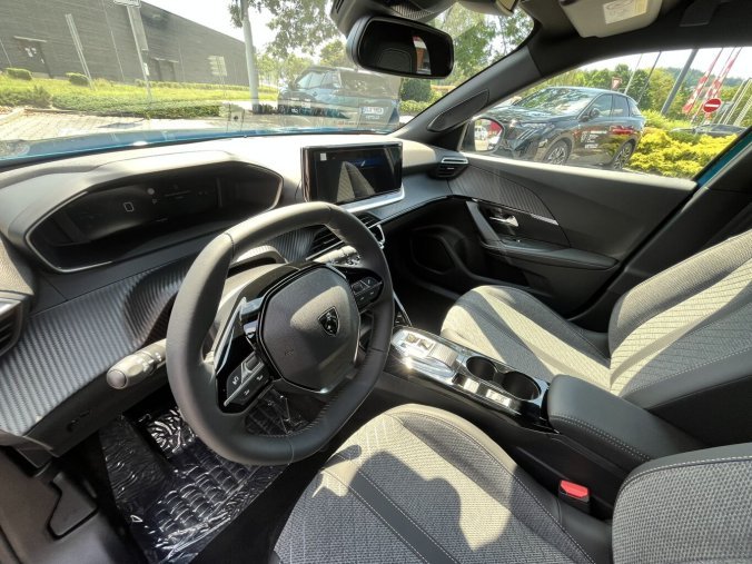 Peugeot 2008, Peugeot 2008 BUSINESS Turbo 100k MAN6, barva modrá