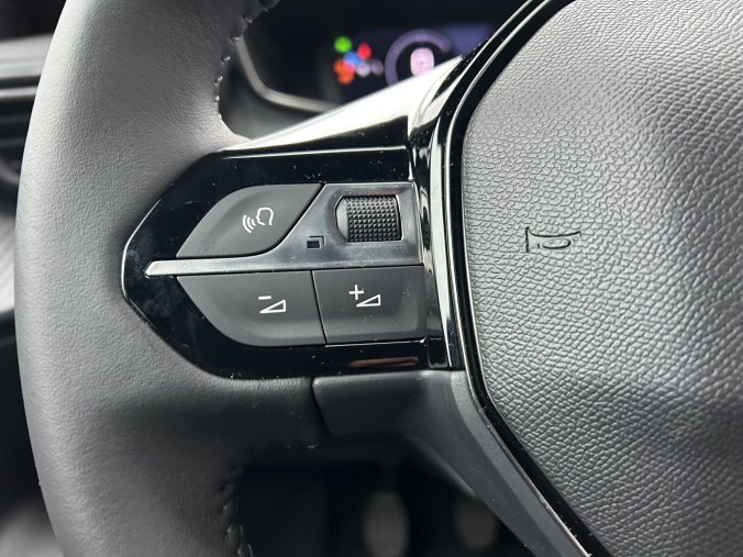Peugeot 2008, Peugeot 2008 Peugeot 2008 STYLE 100 S&S MAN6, barva modrá