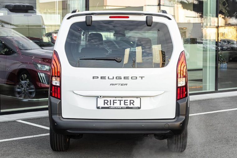 Peugeot Rifter, Peugeot Rifter 1,5 LONG ALLURE BlueHDi 130 S&, barva oranžová