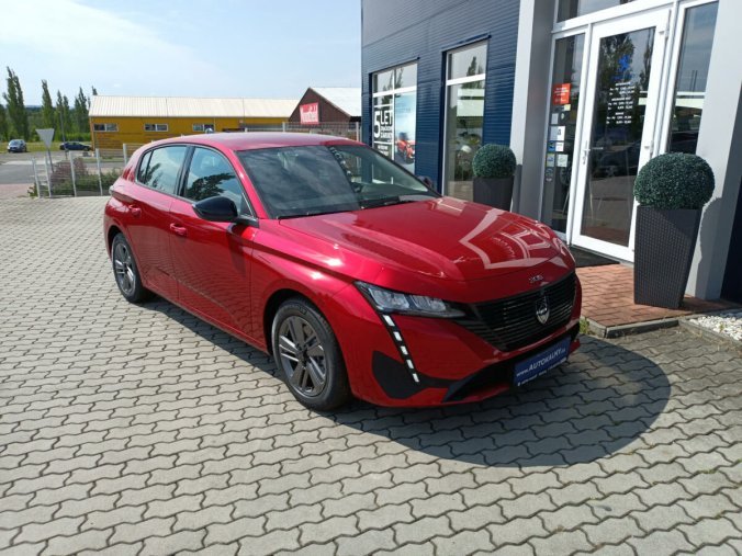 Peugeot 308, Peugeot 308 Active Pack 1.5BHDi 130k MAN6, barva červená