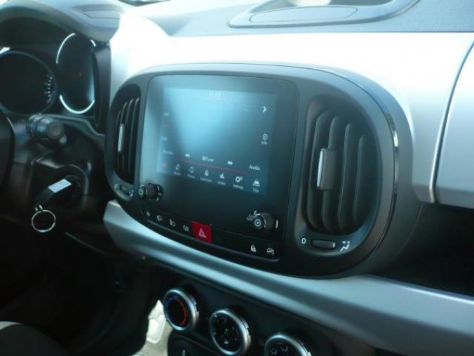 Fiat 500L, 1.4 16v 95k Connect, barva šedá