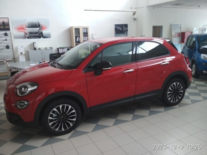 Fiat 500X, Cold 1,0 GSE, barva červená