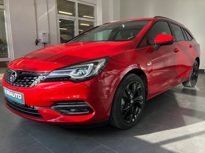 Opel Astra, Elegance 1,2 Turbo 81kW/110 HP, barva červená