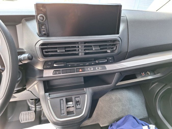 Peugeot Traveller, Peugeot Traveller Expert Combi L3 2.0 BHDi 180 E, barva bílá