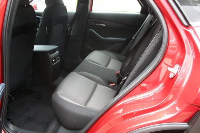 Mazda CX-30, SKYACTIV-G, barva červená