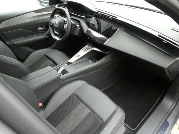 Peugeot 408, Peugeot 408 GT PT 130k EAT8, barva šedá