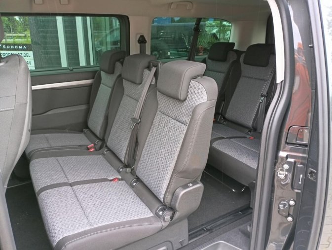 Peugeot Traveller, Peugeot Traveller Active Long 2.0 BlueHDi 180, barva šedá