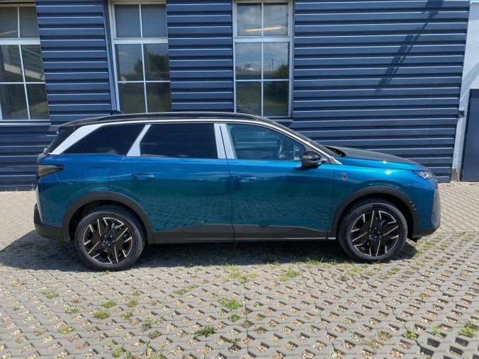 Peugeot 5008, Peugeot 5008 GT Hybrid 145 e-DCS6 - EL. SEDADLA - 8402, barva modrá