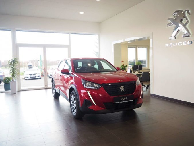 Peugeot 2008, ACTIVE 1.2 PureTech 100k MAN6, barva červená