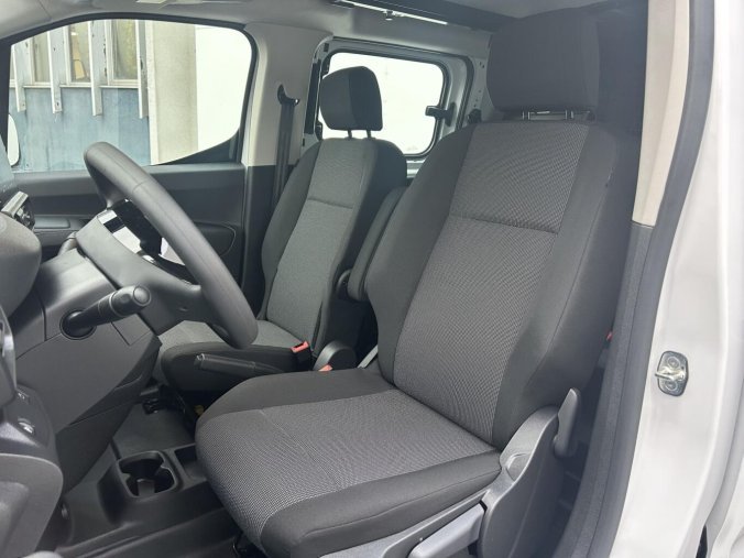Peugeot Partner, Peugeot Partner Polocombi L2 1000 1.5 HDi 100k, barva bílá