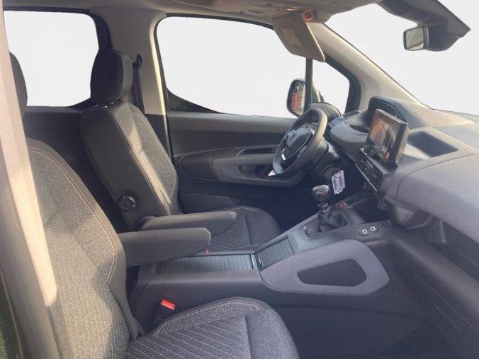 Peugeot Rifter, Peugeot Rifter LONG ALLURE BlueHDi 130 MAN6, barva zelená