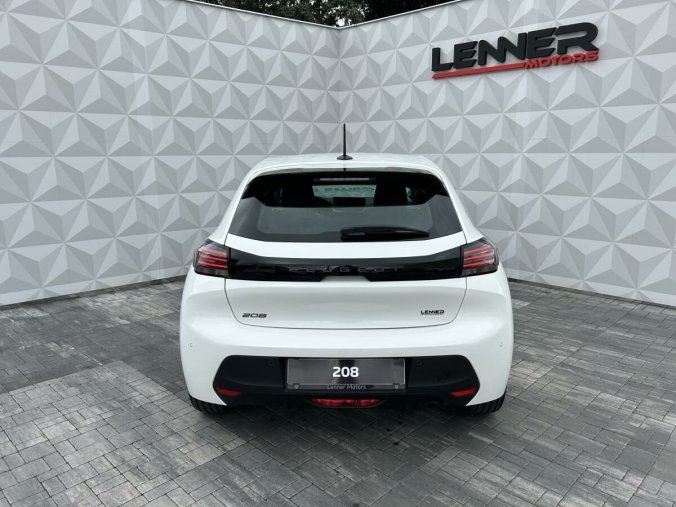 Peugeot 208, Peugeot 208 STYLE PureTech100 MAN6, barva bílá