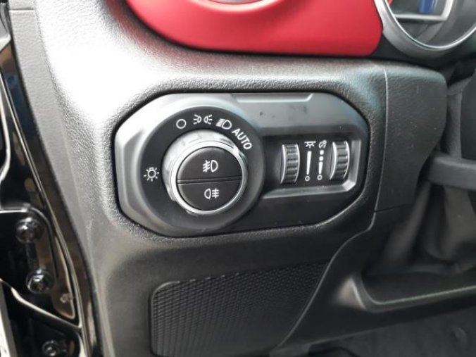 Jeep Wrangler, 2,0T 270 PS Rubicon, barva černá