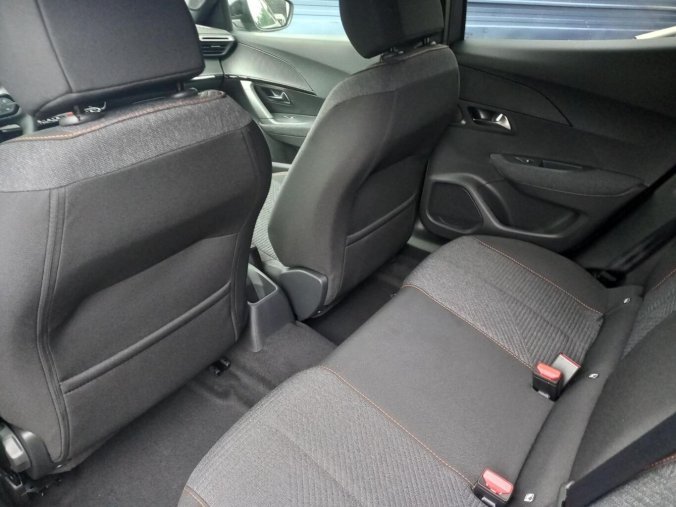 Peugeot 2008, Peugeot 2008 BUSINESS Turbo 100k MAN6, barva šedá