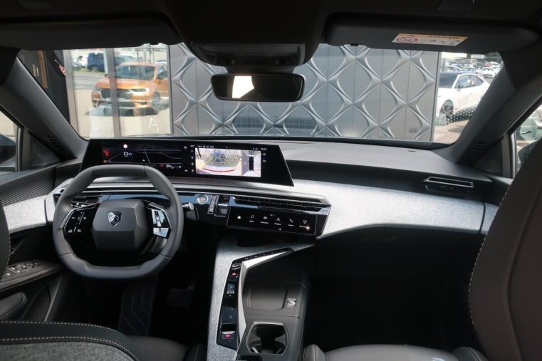 Peugeot 3008, Peugeot 3008 ALLURE Hybrid 145 e-DCS6, barva šedá