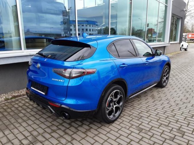 Alfa Romeo Stelvio, Veloce 4x4 2,0 280PS model23, barva modrá