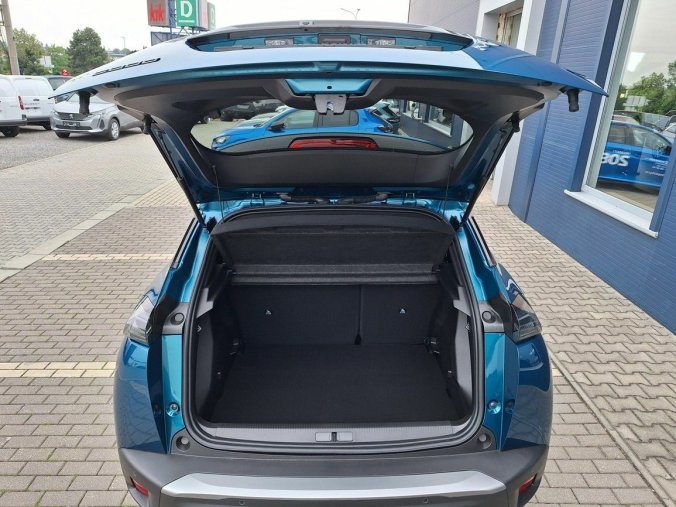 Peugeot 2008, Peugeot 2008 ALLURE PureTech 130  EAT8, barva modrá