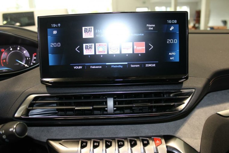 Peugeot 5008, Peugeot 5008 GT BlueHDi 130 S&S EAT8, barva černá