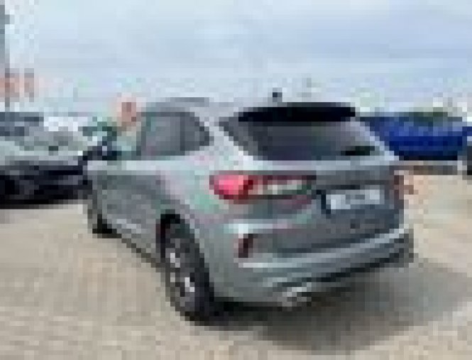 Ford Kuga, 2.0 EcoBlue, barva stříbrná
