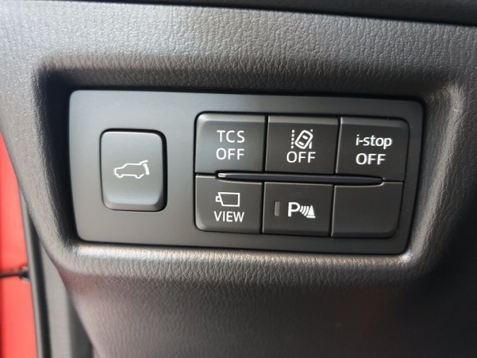 Mazda CX-5, 2.5 Skyactiv-G 194k, barva červená