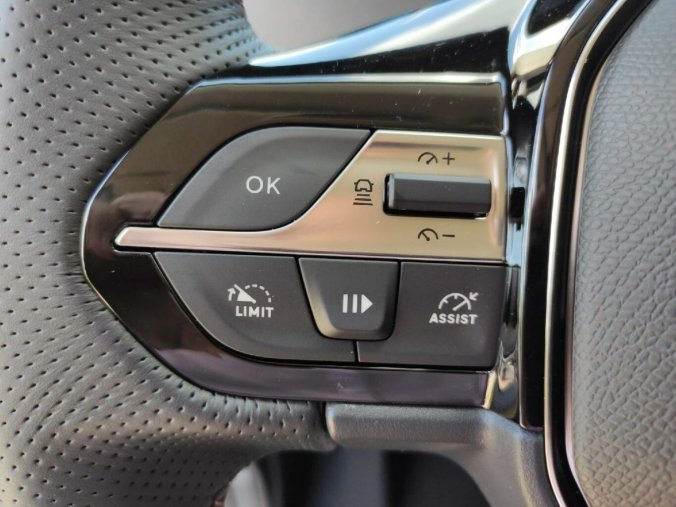 Peugeot Rifter, Peugeot Rifter GT 1.5 HDI 130kAUT8 osobní NAV, barva zelená