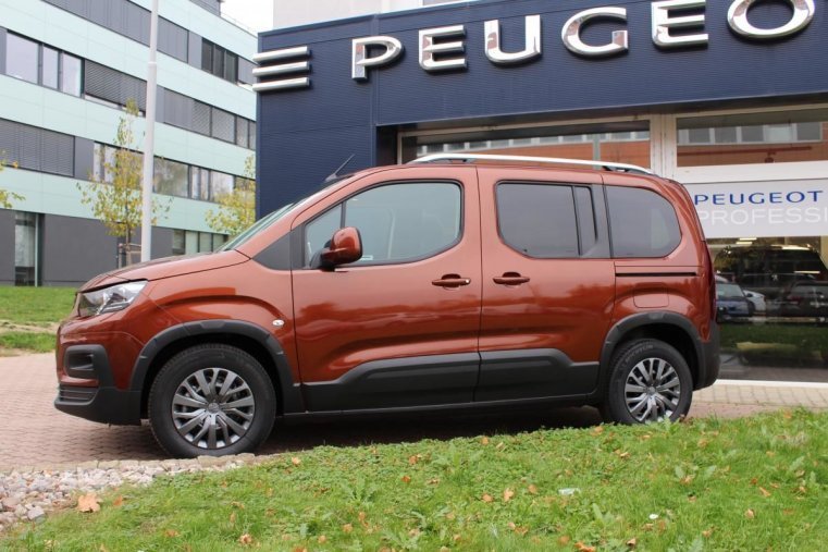 Peugeot Rifter, ALLURE 1.2 PureTech 110k MAN6, barva oranžová