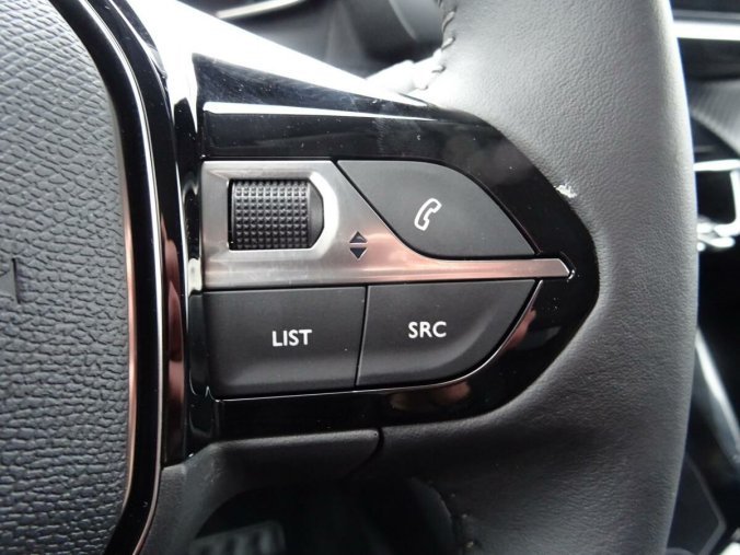 Peugeot 208, Peugeot 208 ALLURE 1,5 BlueHDi 100k MAN6, barva černá