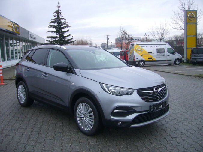 Opel Grandland X, DESIGN LINE, barva stříbrná