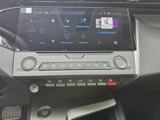 Peugeot 308, Peugeot 308 SW ALLURE Hybrid 145 e-DCS6, barva bílá
