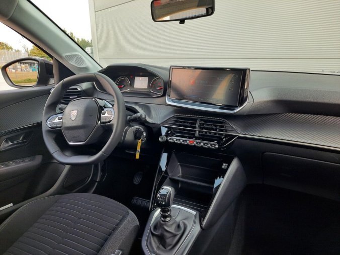 Peugeot 208, Peugeot 208 STYLE PureTech 100 S&S MAN6, barva šedá