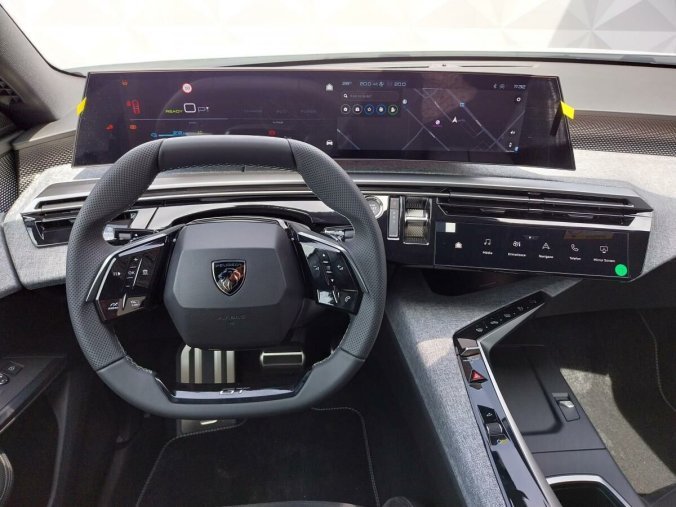 Peugeot 3008, Peugeot 3008 GT Elektromotor 73kWh - SKLAD, barva bílá