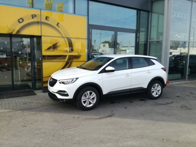 Opel Grandland X, SMILE 1.2 Turbo 96kW MT6, barva bílá