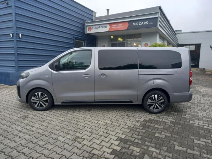 Peugeot Traveller, Peugeot Traveller Active L3 2.2 BlueHDi 150 man, barva šedá