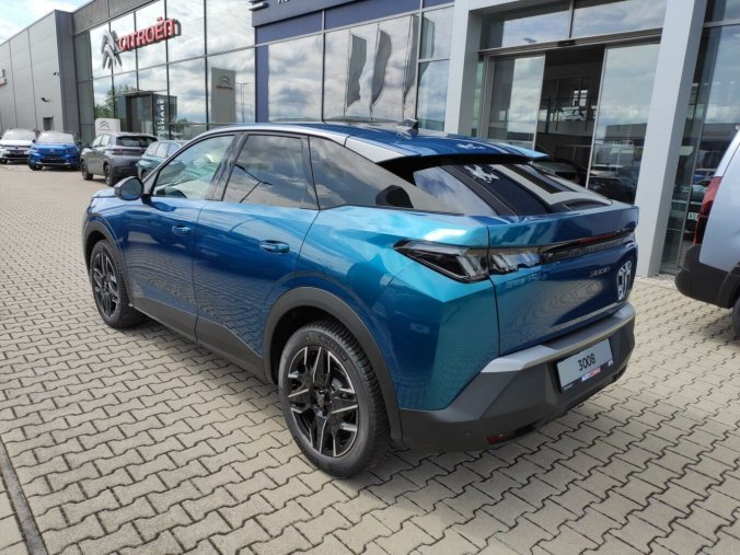Peugeot 3008, Peugeot 3008 ALLURE 145k AUT HYBRID, barva modrá