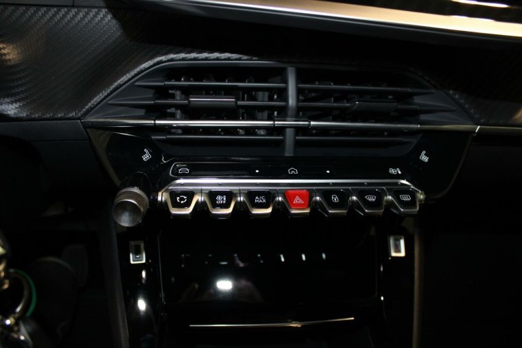 Peugeot 2008, Peugeot 2008 STYLE PureTech 100 S&S MAN6, barva bílá