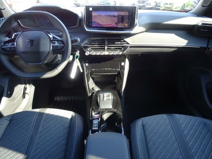 Peugeot 2008, Peugeot 2008 ALLURE Hybrid 145k e-DCS6, barva červená