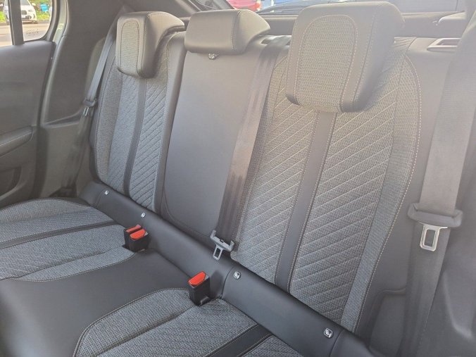 Peugeot 208, Peugeot 208 ALLURE 1.2 TURBO 100k MAN6, barva šedá