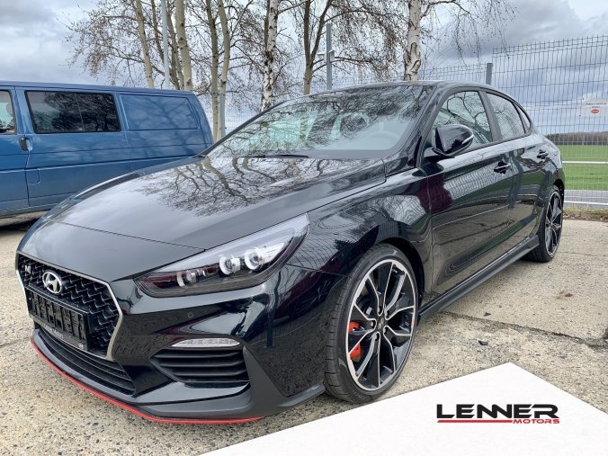 Hyundai i30, 2,0 T-GDI E-CVVT 202 kW (95 NAT) 6 st. man, barva černá